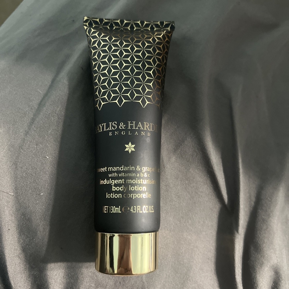 Baylis & Harding England Sweet Mandarin & Grapefruit Moisturizing Lotion 4.3 oz